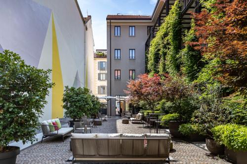 Porta Genova Hotel | Savona 18 Suites