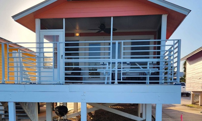 Cape San Blas Cottage | Scallop Cove #2 - Scalloping Sunrise - Bayfront, 3 Min Walk to Gulf, Pet Friendly, No Min Nights.