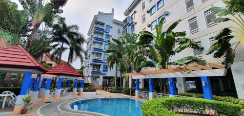 Santa Rosa Apartment | SCANDIA SUITES AT SOUTH FORBES Homey & Cozy 2-Bedroom Condo