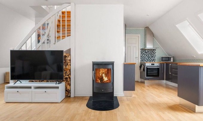 Bergen City Centre Apartment | Scandinavian Hideaway I Private Balcony