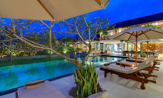 Manggis Villa | Scenic Hilltop Escape with Private Pool – Bali Villa 1030