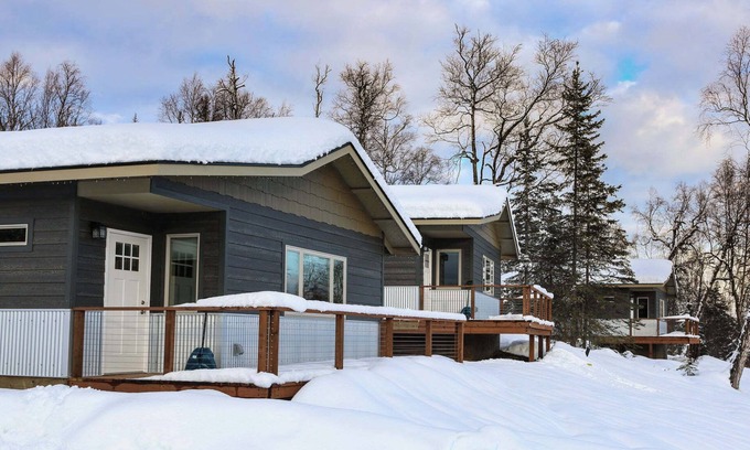 Fishhook Cabin | Scenic Mountain Setting Cabin #3 at Peak Lodging