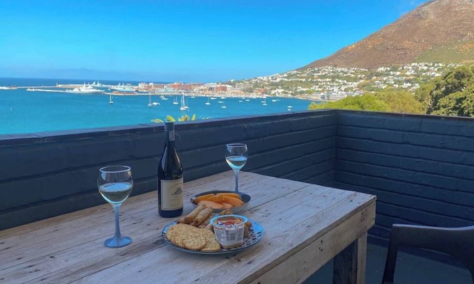 Redhill Apartment | Scenic Simon’s Town Stay | Steps to Beach & Cafés