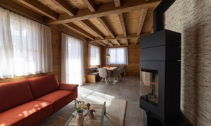 Wildhaus House | Schibenstoll 4-room chalet near the mountain railways
