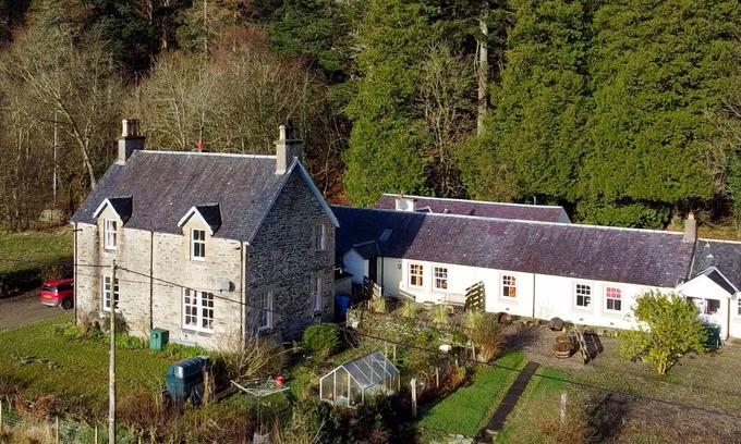 Carradale Cottage | Scottish cottage close to the sea, traditional box bed style, sleeps 2