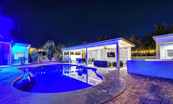 Shea North Estates House | Scottsdalestays: 9BDRM-6BATH Luxury Estate with Pool, Hot Tub & Sports Courts.