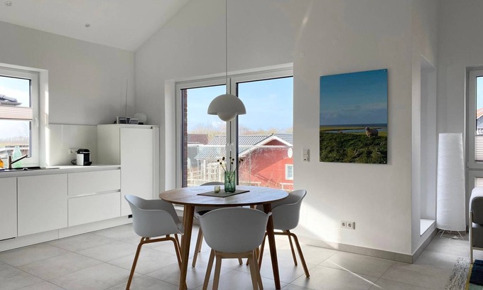 Fedderwardersiel Apartment | Sea and comfort - Apartment KLAAS with balcony and directly on the North Sea dike!