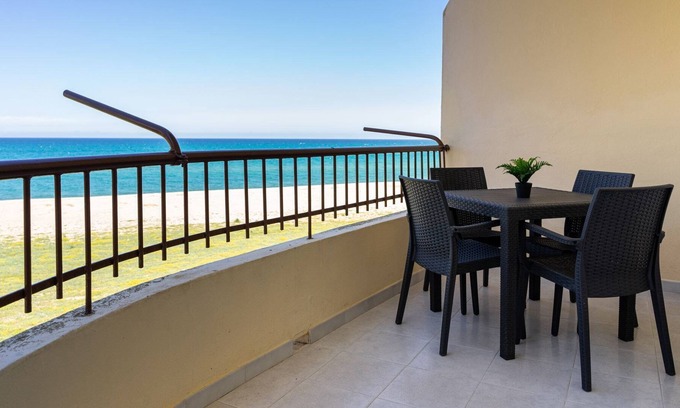 Marina di Strongoli Apartment | Sea Apartment with Panoramic View