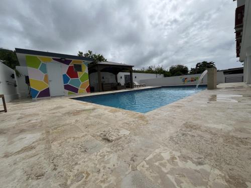 Terranova House | Sea Breeze Tunnel Hideaway 3