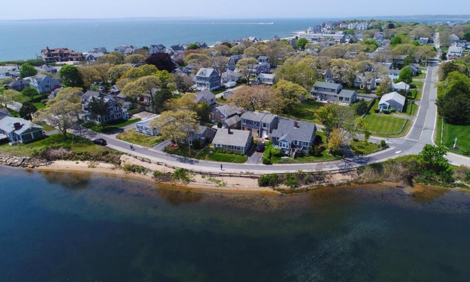 Falmouth Heights House | SEA-esta