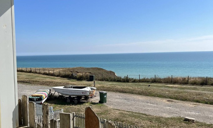 Peacehaven Cottage | Sea Facing 2BD Terraced Home - Peacehaven