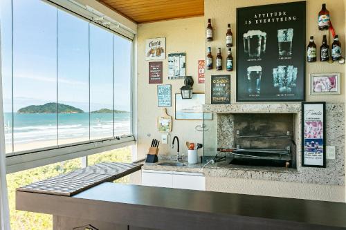 Santinho Apartment | Sea Front | 55” Smart TV | WI-FI 300mb #CSA04
