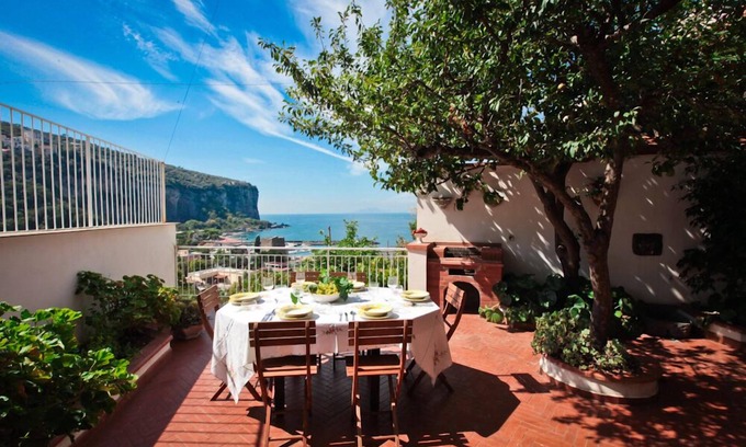 Vico Equense Villa | Sea front villa Sorrento Coast