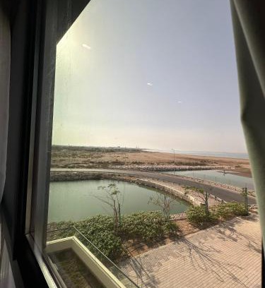 Seeb Apartment | Sea & Lagoon View in The Wave