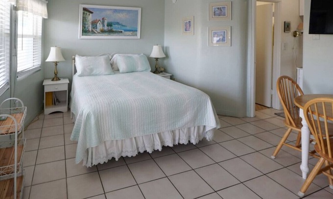 North Redington Beach Apartment | Sea Rocket 16: Second Floor Tranquility