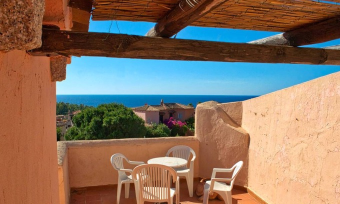 Canneddi Apartment | Sea View Apartment In Beautiful Sardinia - 7 mins Walk to Beach