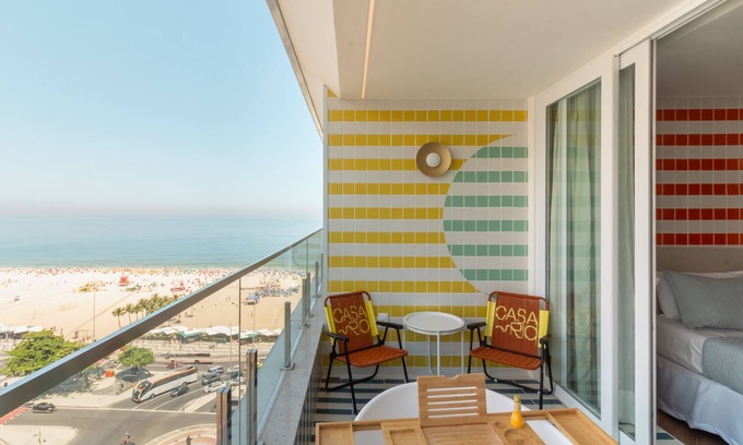 Leme Apartment | Sea View and Balcony with Bathtub | Q21