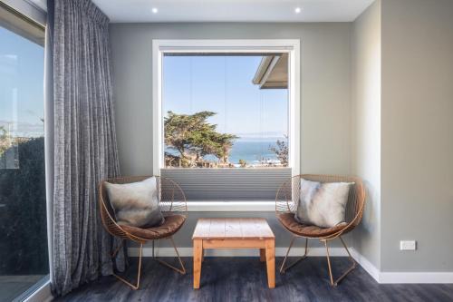 Dunedin House | Sea View's in Ocean Grove