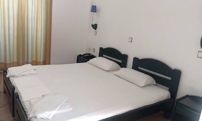 Agios Gordios Hotel | Sea View studio near the beach and village center, amazing