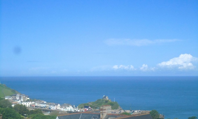 Hele House | Sea views, sleeps 8, 4 bedrooms, nr Woolacombe, parking