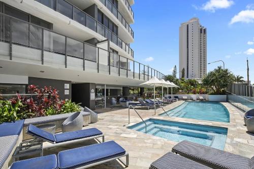 Surfers Paradise Apartment | Seabright Nook - Resort Perks & Sky Views by the Sea