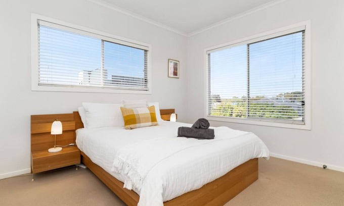 Victoria House | Seaford Beach Bay View