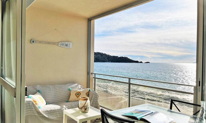 Cavaliere Beach Apartment | Seafront Apartment 2 rooms - Sleeps 5 - Le Lavandou