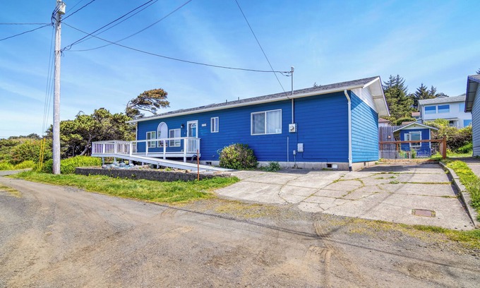 Yachats House | Seahawk Nest - Ocean View Home with Wheelchair Accessibility
