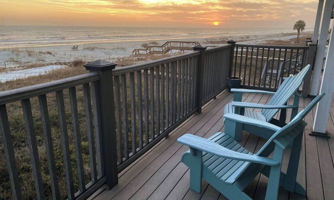 Port St. Joe Condo | SeaScape: 4BR 1st-Floor Condo, Beachfront, Deck, Pool/Spa, Pet-Friendly