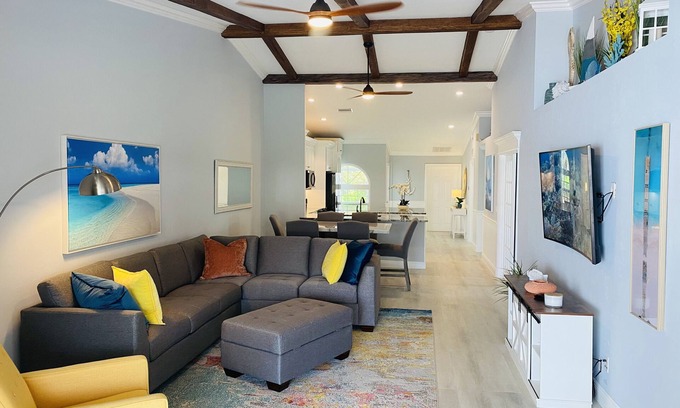 Vanderbilt Beach Villa | Seascape Villa with Private Pool