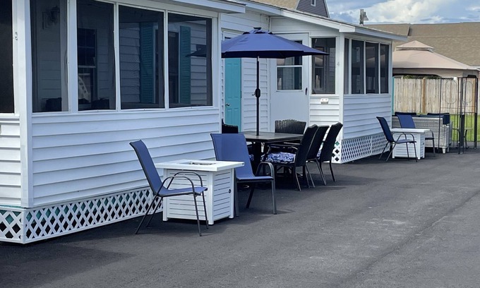 Old Orchard Beach Cottage | Seashell Cottages/JK Rentals - Cottage 3, 3 full beds