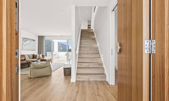Sellicks Beach House | Seashells at Sellicks Beach - Indulge yourself in the ultimate beachside escape at Seashells at Sellicks Beach, a magnificent property that boasts luxury, comfort, and style