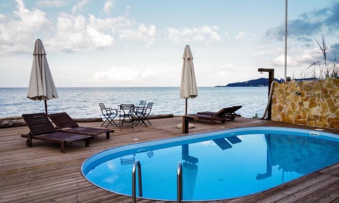 Alonia Apartment | Seashore Stream Suites