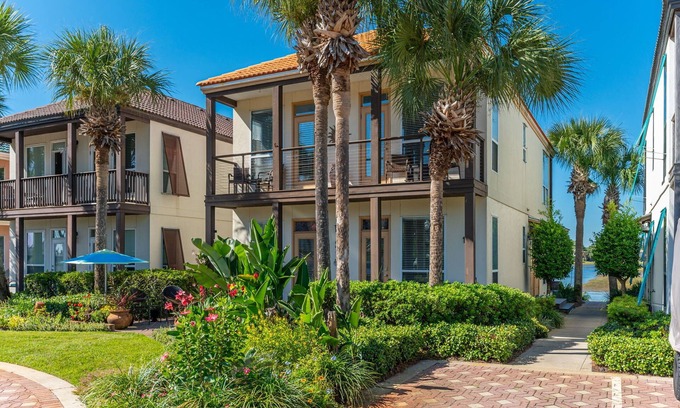 Fort Walton Beach - Destin Villa | "Seaside Bliss: Waterfront Villa Just Steps from the Beach"