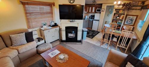 Kinmel Bay House | Seaside Caravan Goldensands Kinmel Bay-Sleep 6