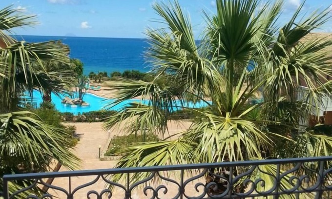 Pollina Apartment | Seaside house in Rais Gerbi residence