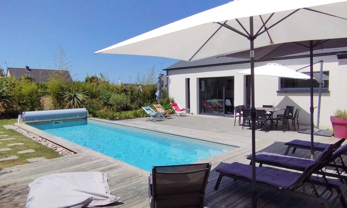 Erquy House | Seaside house with private pool