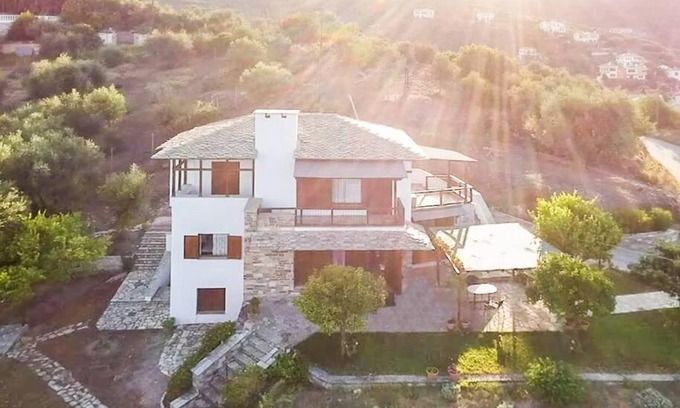 Afissos House | Seaside House with view over Pagasitikos