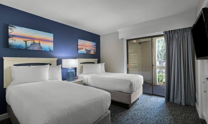 Golden Mile Condo | Seaside Splendor: Fully Remodeled 2BR Resort View