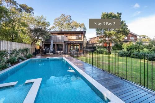 Somers House | Seasom with pool and spa in beautiful Somers