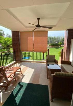 Kram Apartment | Seaview Condominium A13