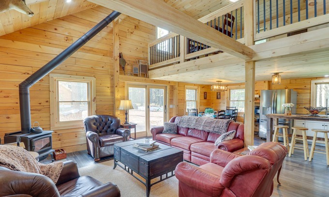 Bigfork Cabin | Secluded Cabin w/Mtn Views ~ 33 Mi to Bigfork!