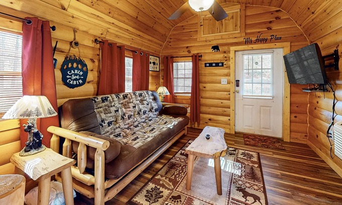 Newport Cabin | Secluded cabin with modern amenities, hot tub, fireplace, & grill - dog-friendly