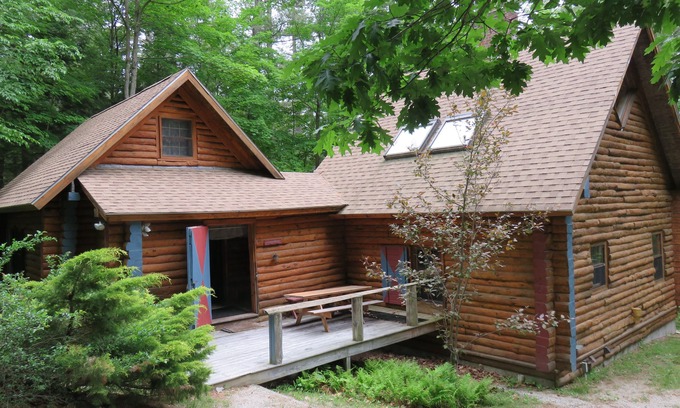 Sandwich Cabin | Secluded, Lakeside Log Cabin on Squam Lake with private dock
