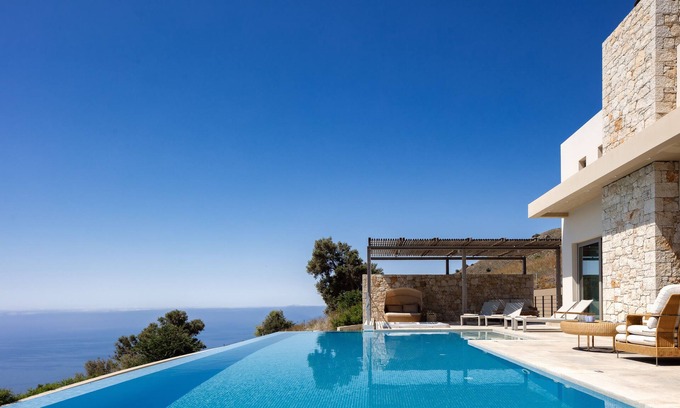 Vizari Villa | Seclusion Immersed in Unobstracted Sea Views & Spa Comforts