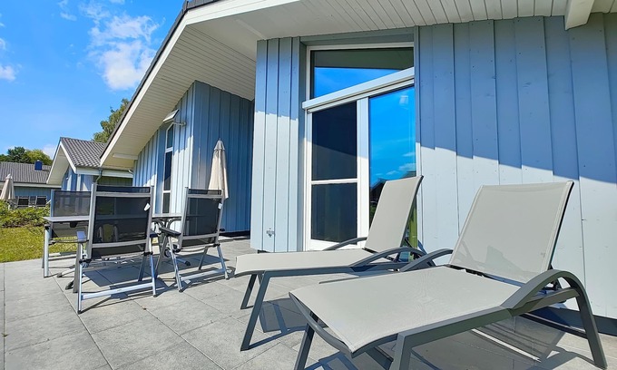 Mirow House | Seeschwalbe 327 - Das Skandinavische Familienhaus für 4 mit Sauna und Whirlpool