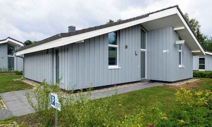 Mirow House | Seeschwalbe 331 - Das Skandinavische Familienhaus für 4 mit Sauna und Whirlpool