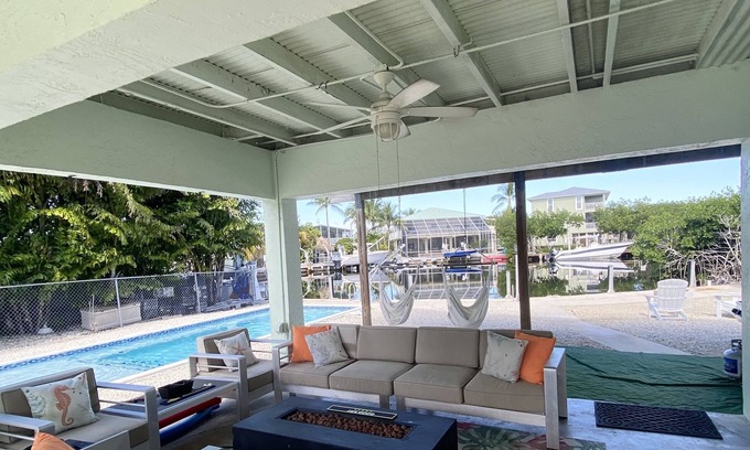 Twin Lakes House | Sel de Mer - Key Largo 3/3 waterfront home with heated pool & dockage