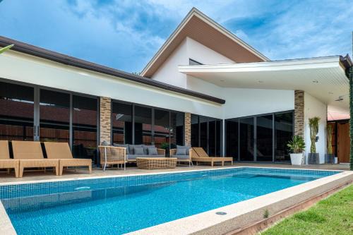 Maret Villa | Selena Pool Villa Quiet and Chic