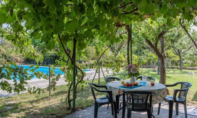 Piedralaves Apartment | Self catering Amatalasviñas for 5 people